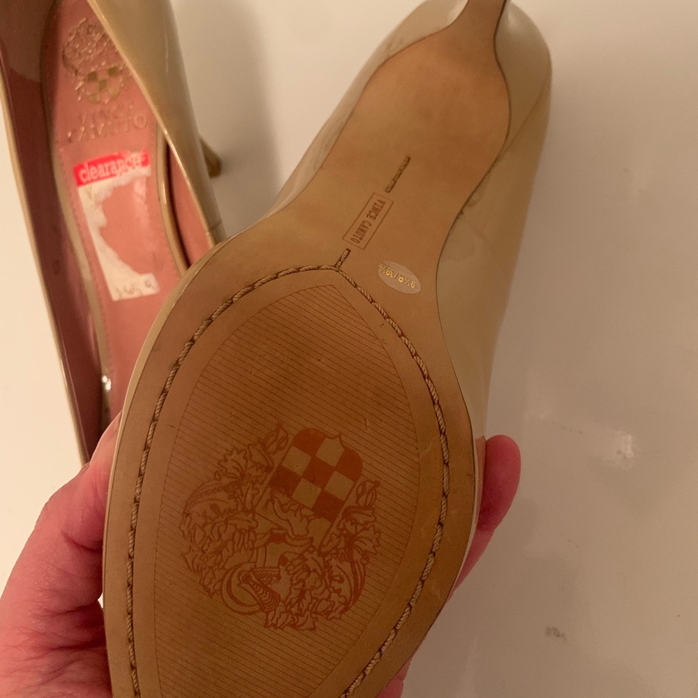 Heels - Picture 3 of 5